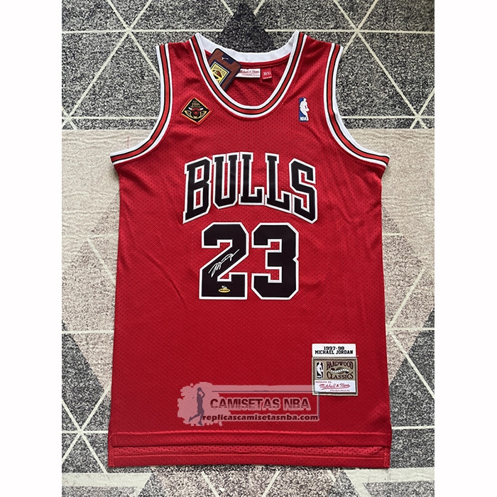 Camiseta Chicago Bulls Michael Jordan NO 23 Mitchell & Ness 1997-98 Rojo Firmada